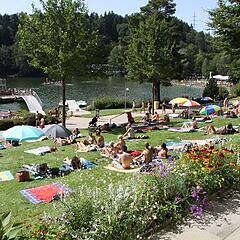 Liegewiese im Flappachbad in Ravensburg