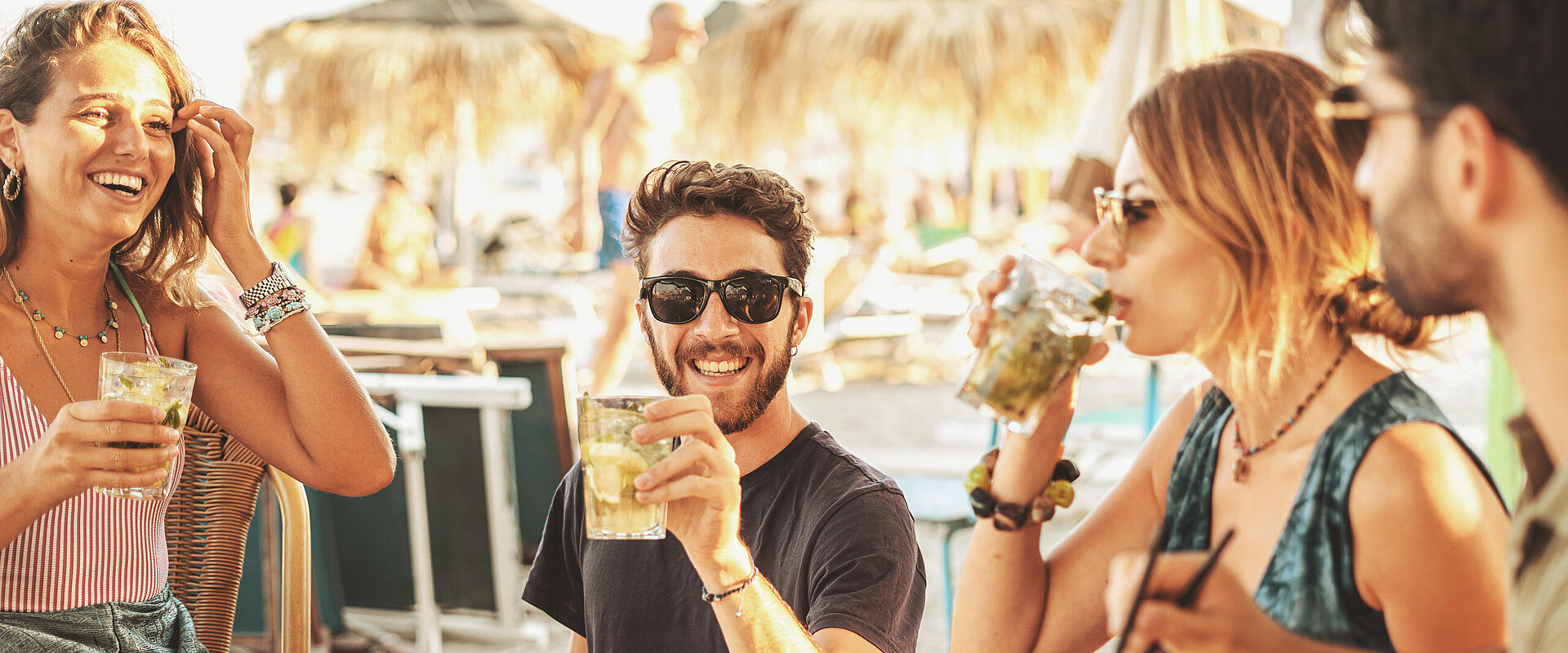 Beachbars und Seelounges am Bodensee Sommer am See Beachbars und Seelounges am Bodensee Sommer am See