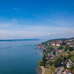 Luftbild von Hagnau und dem Bodensee