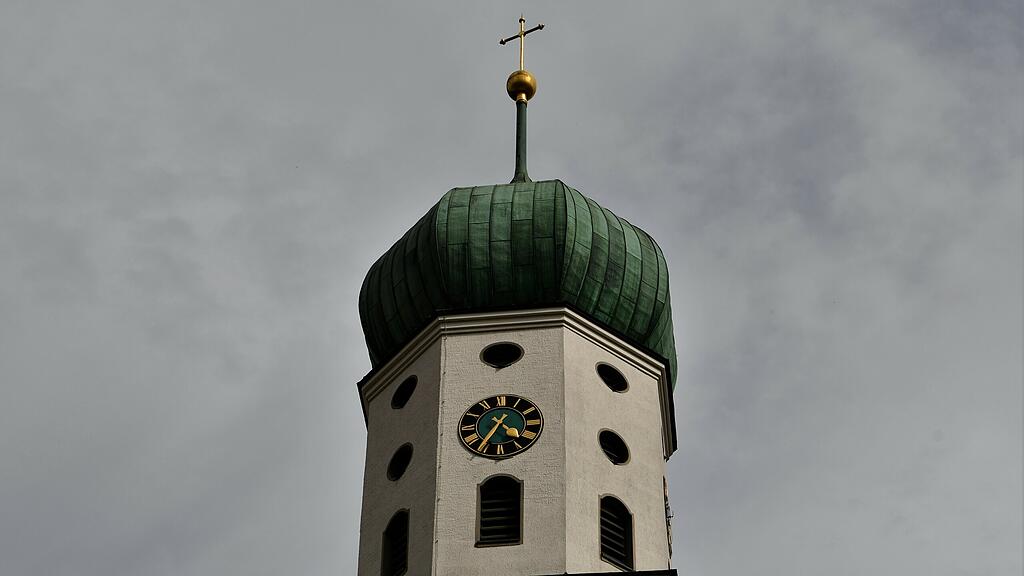 Zwiebelhaube der St. Oswald Kirche in Stockach