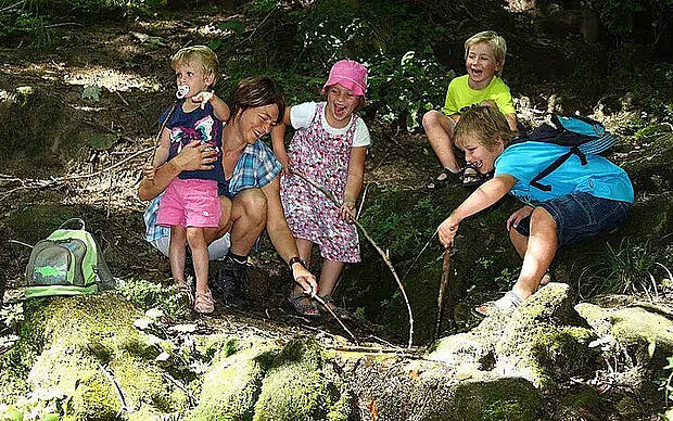 Ur-Meere und kristallklares Quellwasser kristallklares Quellwasser