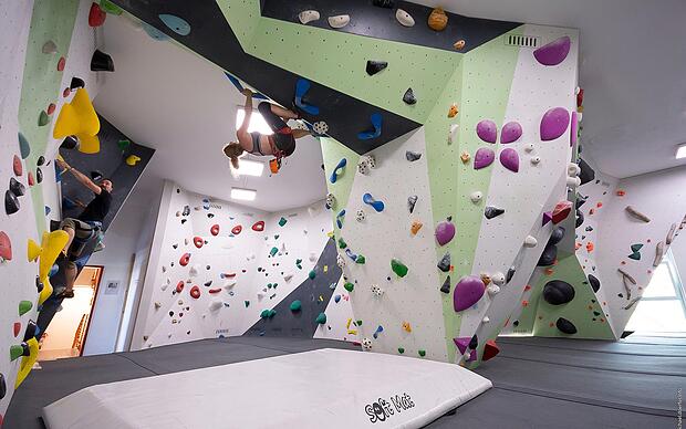Boulderbereich Griffige Herausforderung