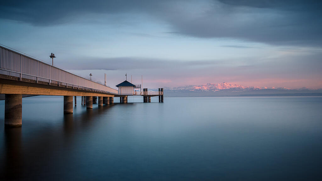 Sonnenuntergang am Steg in Immenstaad