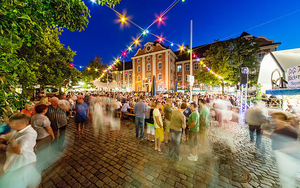 Stadt der Museen und der Feste Stadt der Museen und der Feste