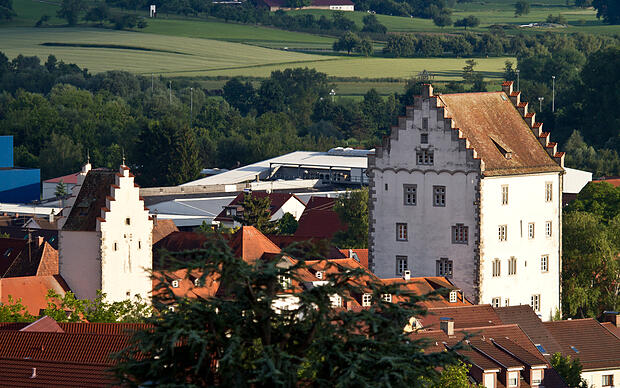 Luftaufnahme des Hexenturms und Bischofschlosses in Markdorf Luftaufnahme des Hexenturms und Bischofschlosses in Markdorf