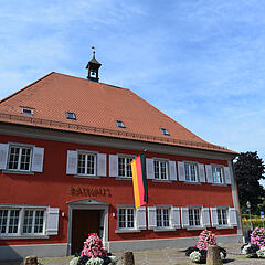 Rotes Rathaus in Allensbach am Bodensee