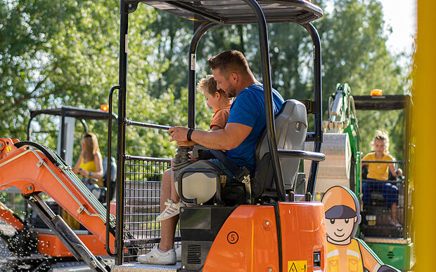 BRIO Baustelle Baggerspaß