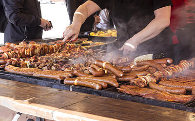 Bratwurst am Grillstand