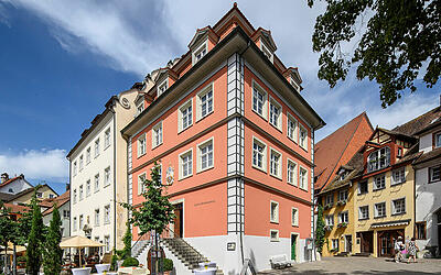 Außenansicht der Kunst-Gallerie "Rotes Haus" in Meersburg Außenansicht der Kunst-Gallerie "Rotes Haus" in Meersburg