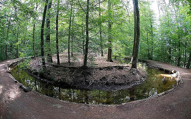 Wasserwerk auf dem Weg Wasserwerk