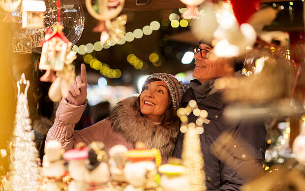 Weihnachtsm&auml;rkte mit Schlosskulisse