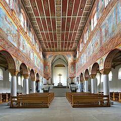 Innenansicht der Kirche St. Georg auf der Insel Reichenau