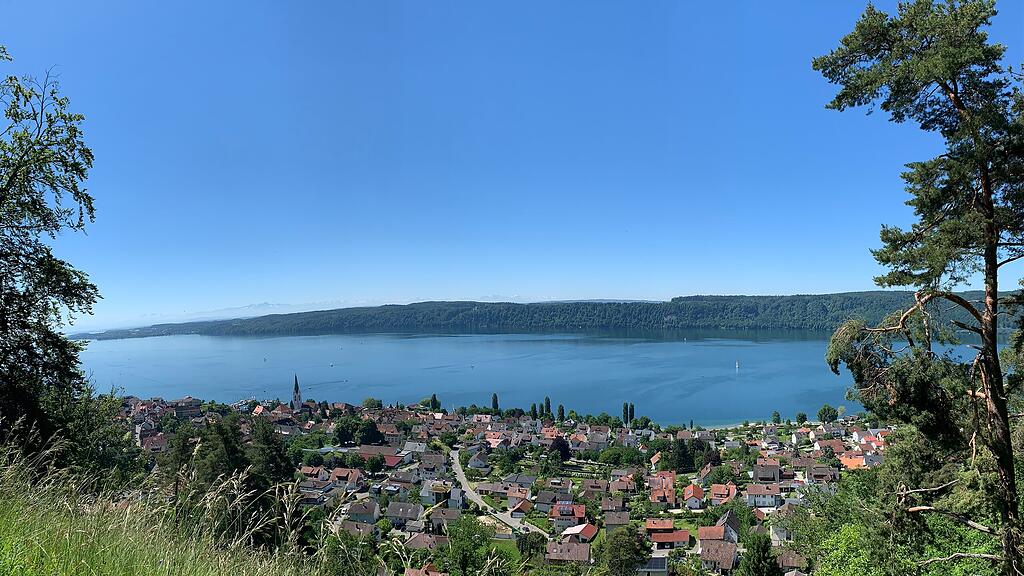 Aussicht auf den Bodensee über Sipplingen
