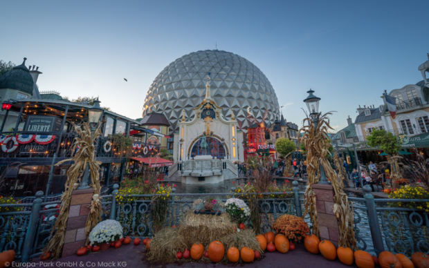 Gewinne entweder 1x4 oder 2x2 Tickets für den Europapark! © Europa-Park GmbH & Co Mack KG