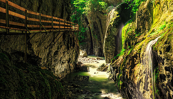 Wandersteig durch die Rappenlochschlucht bei Bregenz Wandersteig durch die Rappenlochschlucht bei Bregenz