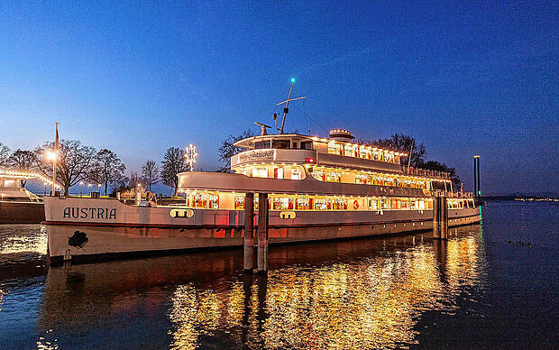 Mit dem Schiff zum Weihnachtsmarkt